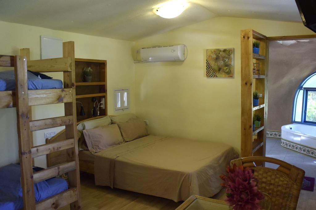 Dutch Farm Israel Bed and Breakfast Sede Zevi Esterno foto